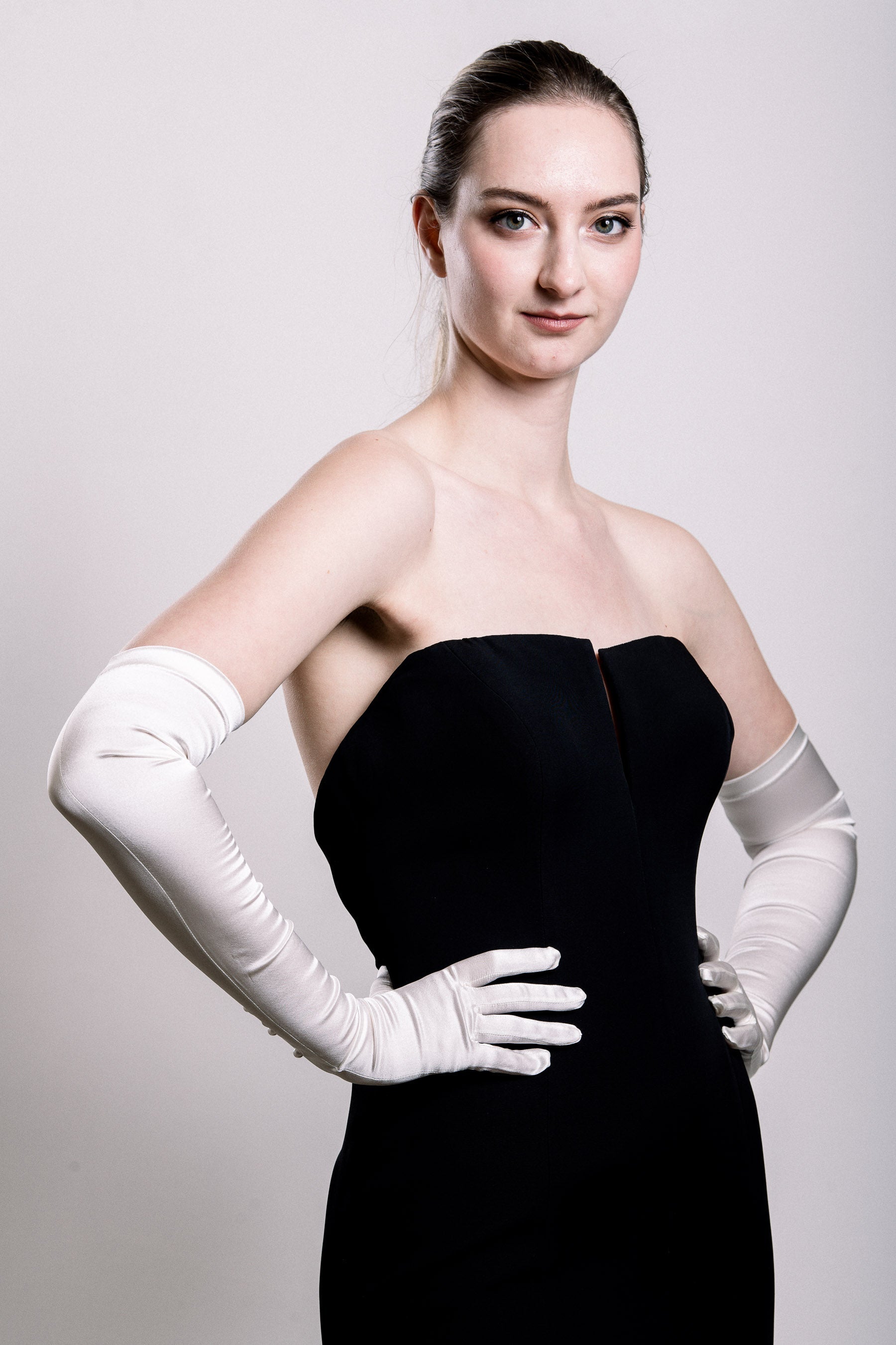 Silk Opera Gloves - Ivory Luly Yang Couture Silk Opera Gloves - Ivory Luly Yang Couture