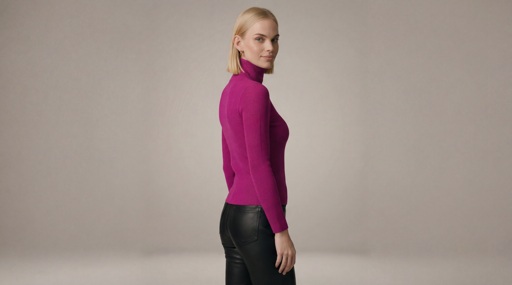 Cashmere Turtle Neck Sweater - Fuchsia