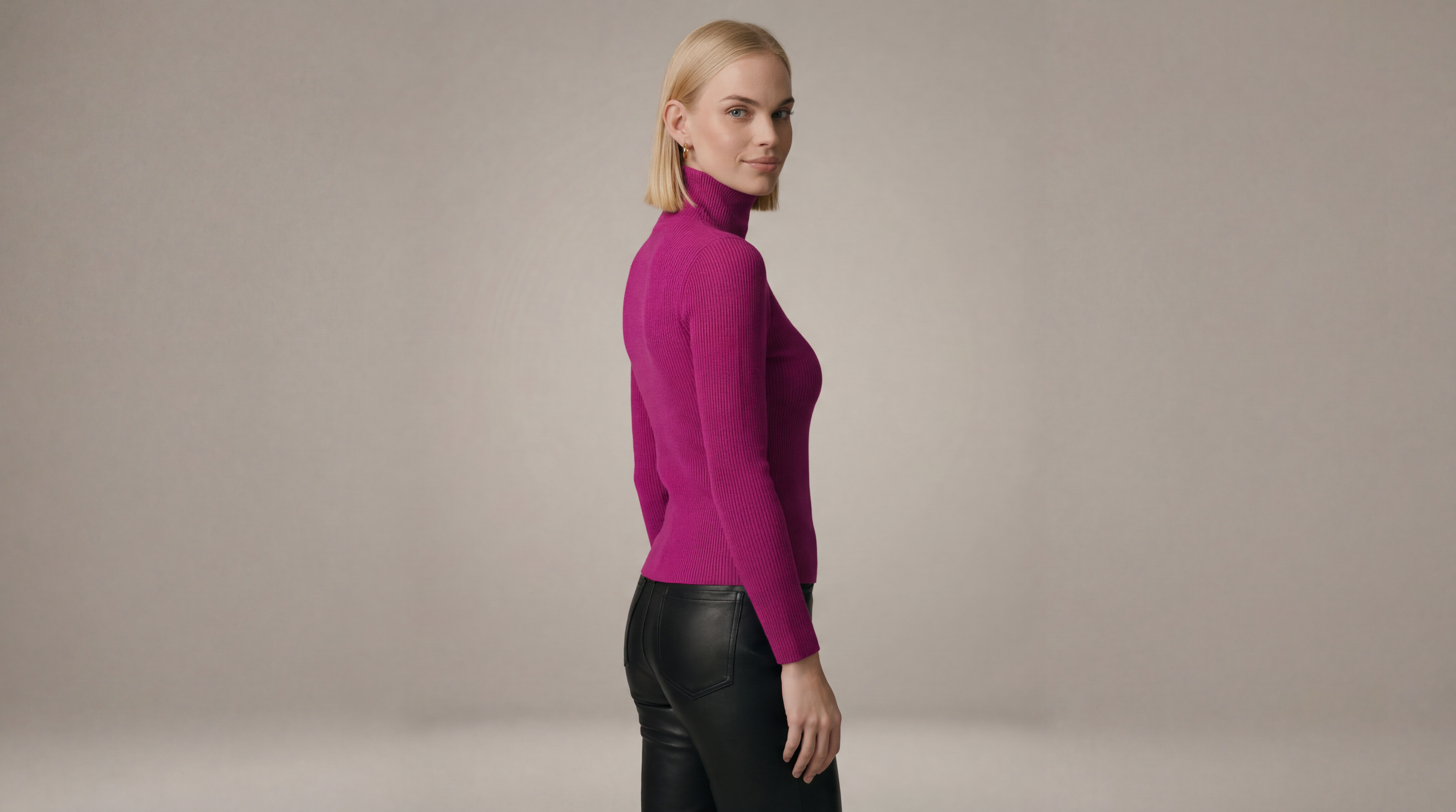 Cashmere Turtle Neck Sweater - Fuchsia