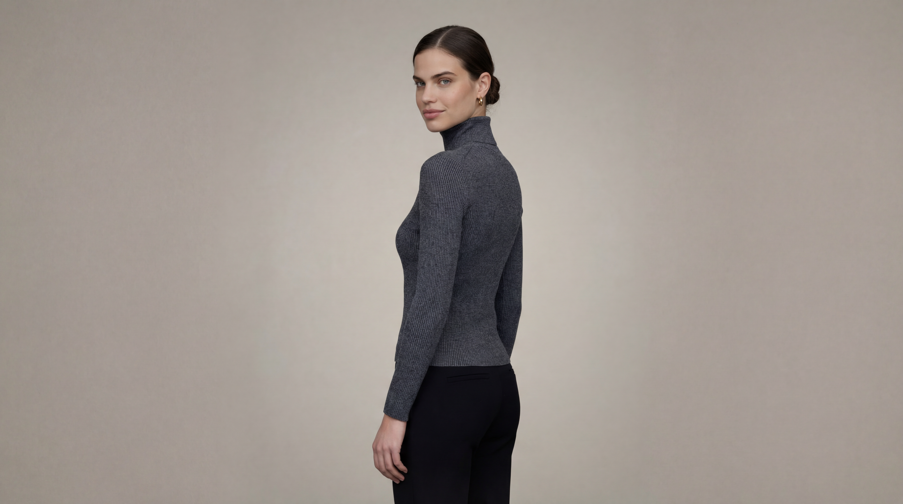 Cashmere Turtle Neck Sweater - Slate