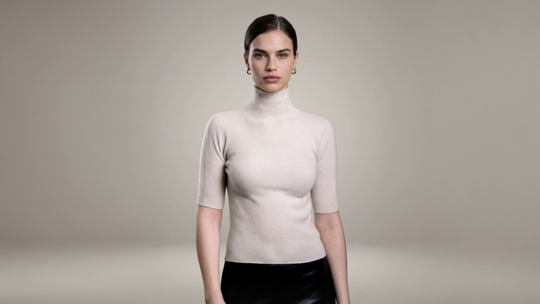 100% Cashmere Short Sleeve Turtle Neck Sweater - Nature White