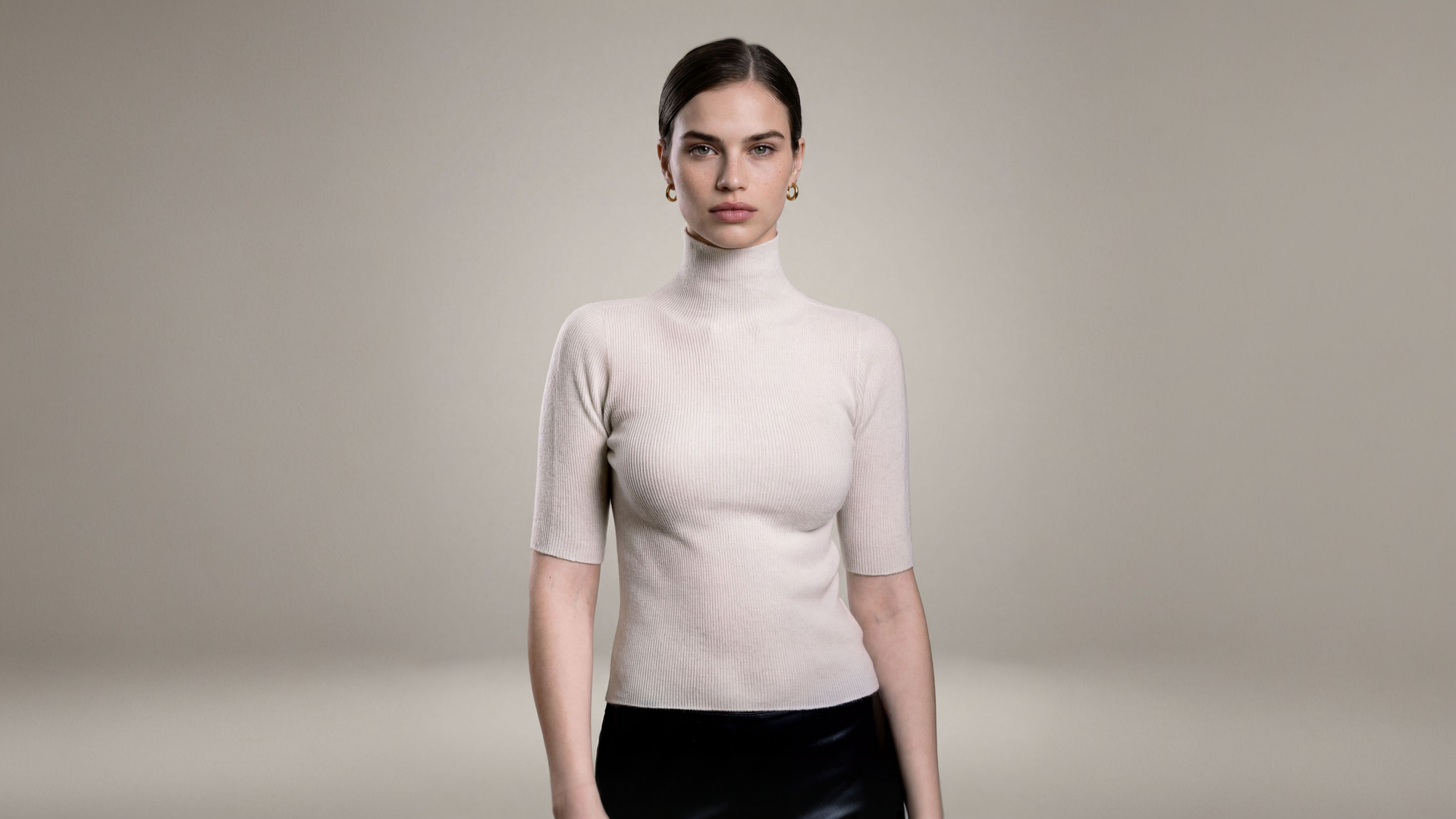 100% Cashmere Short Sleeve Turtle Neck Sweater - Nature White