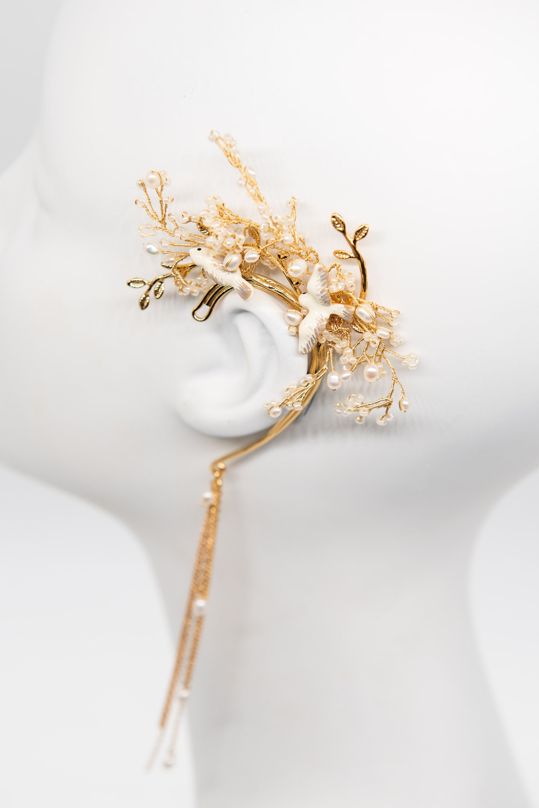 Dove and Pearl Branch Earcuff