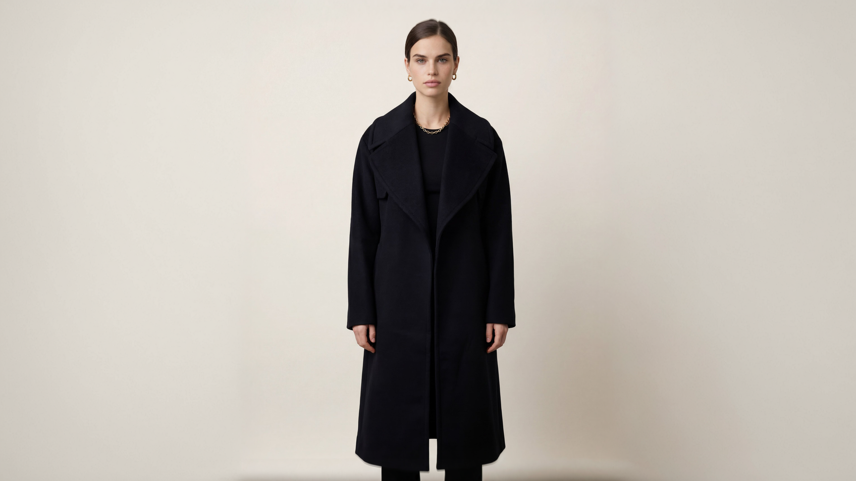Demi-Couture Overcoat with Fur Collar - Black