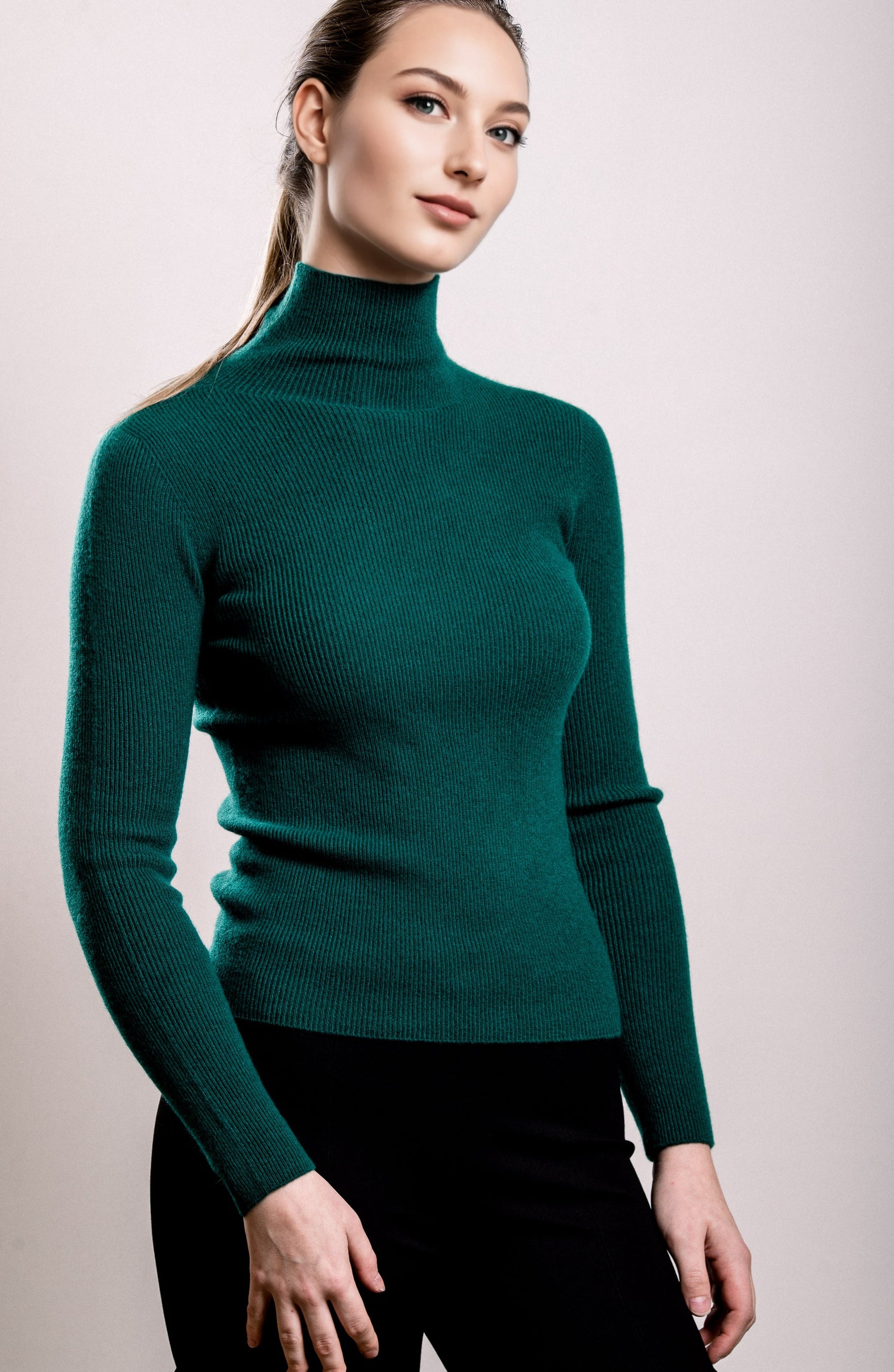 Cashmere Turtle Neck Sweater - Jade