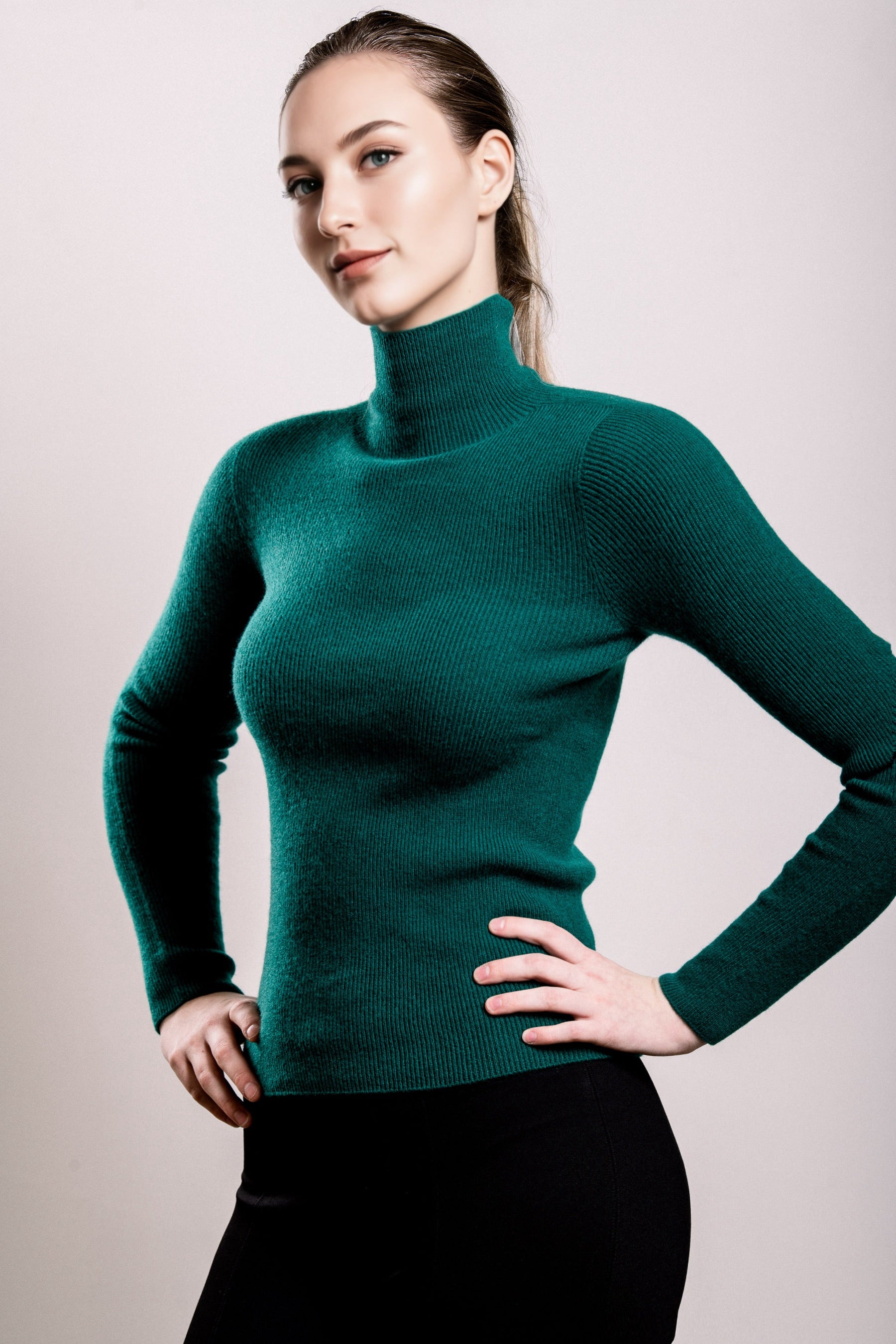 Cashmere Turtle Neck Sweater - Jade