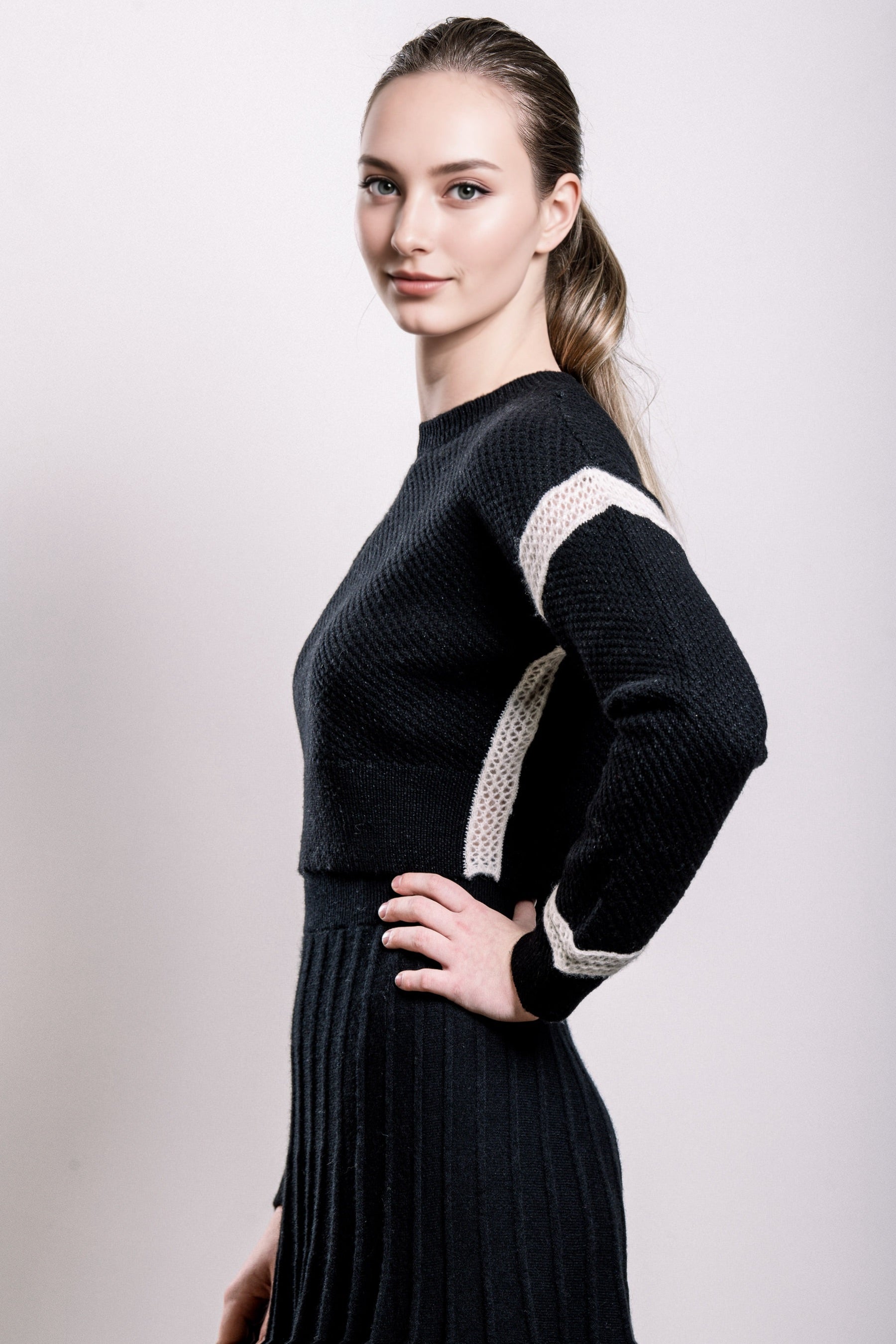 Cashmere & Wool Cropped Sweater