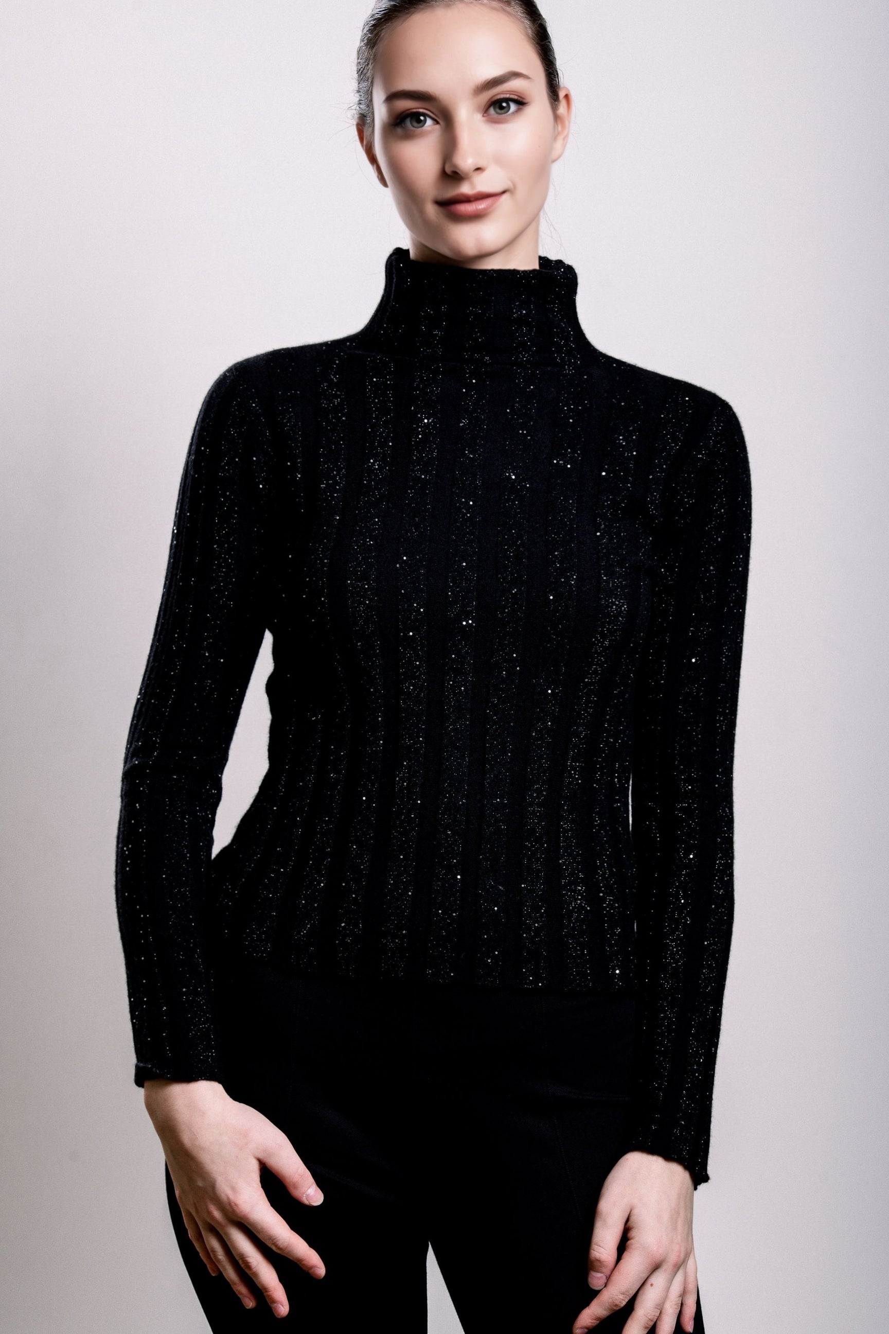 Cashmere Turtle Neck Sweater - Black
