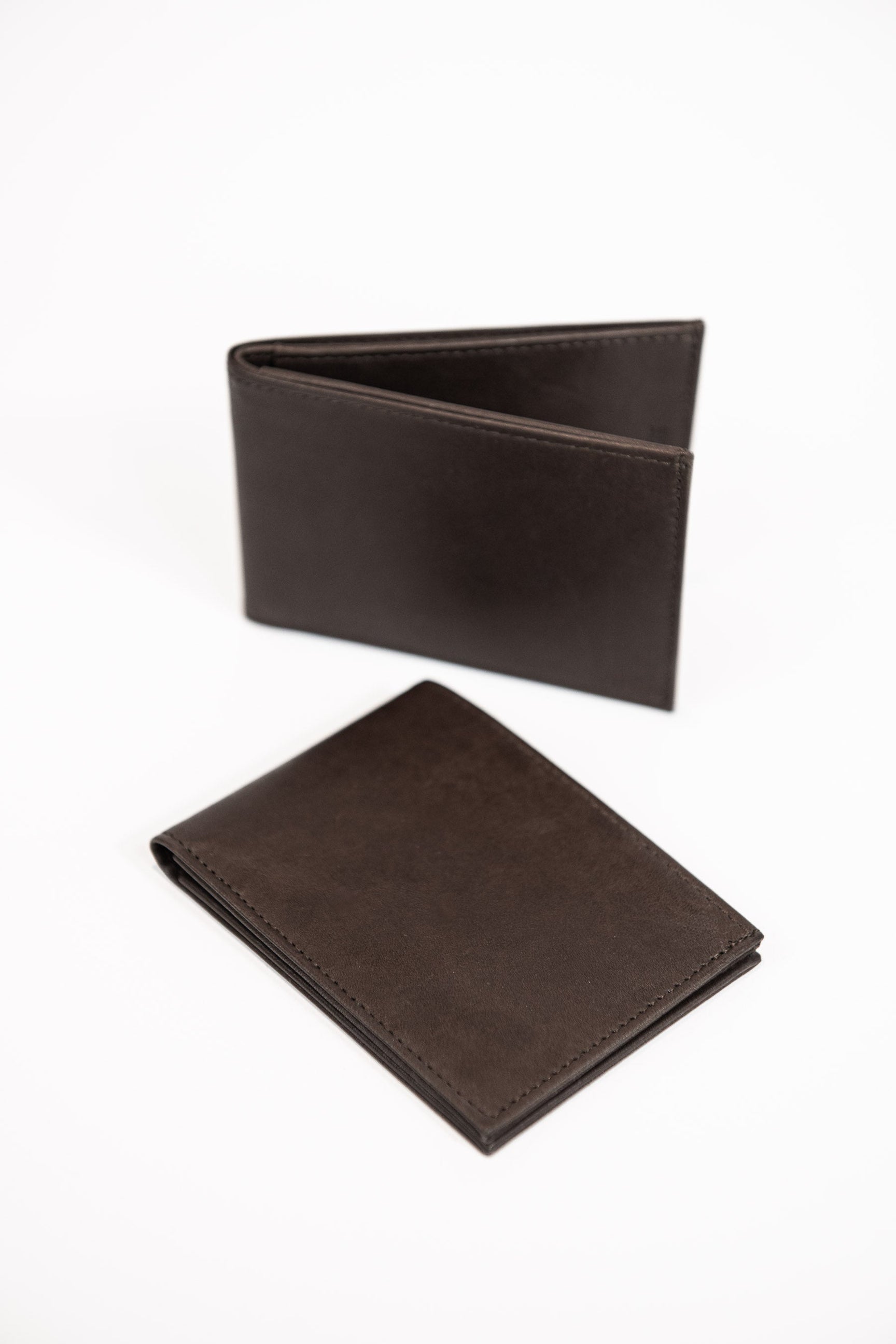 Men's brown smooth leather wallet