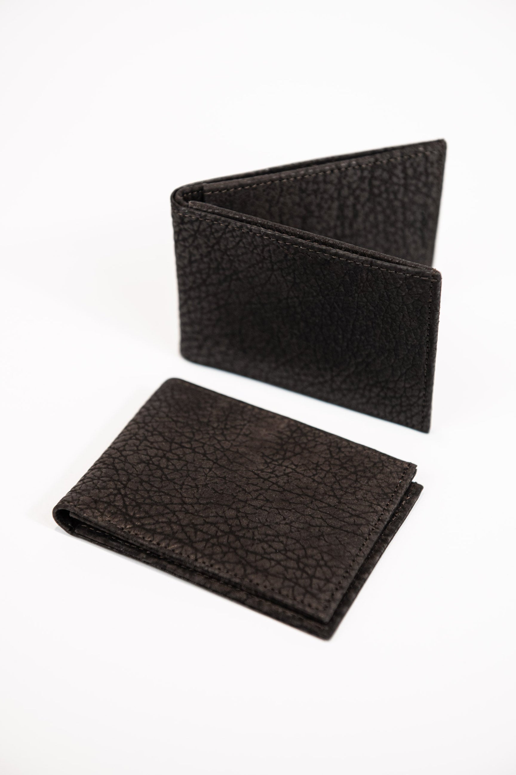 Men's black full grain leather wallet