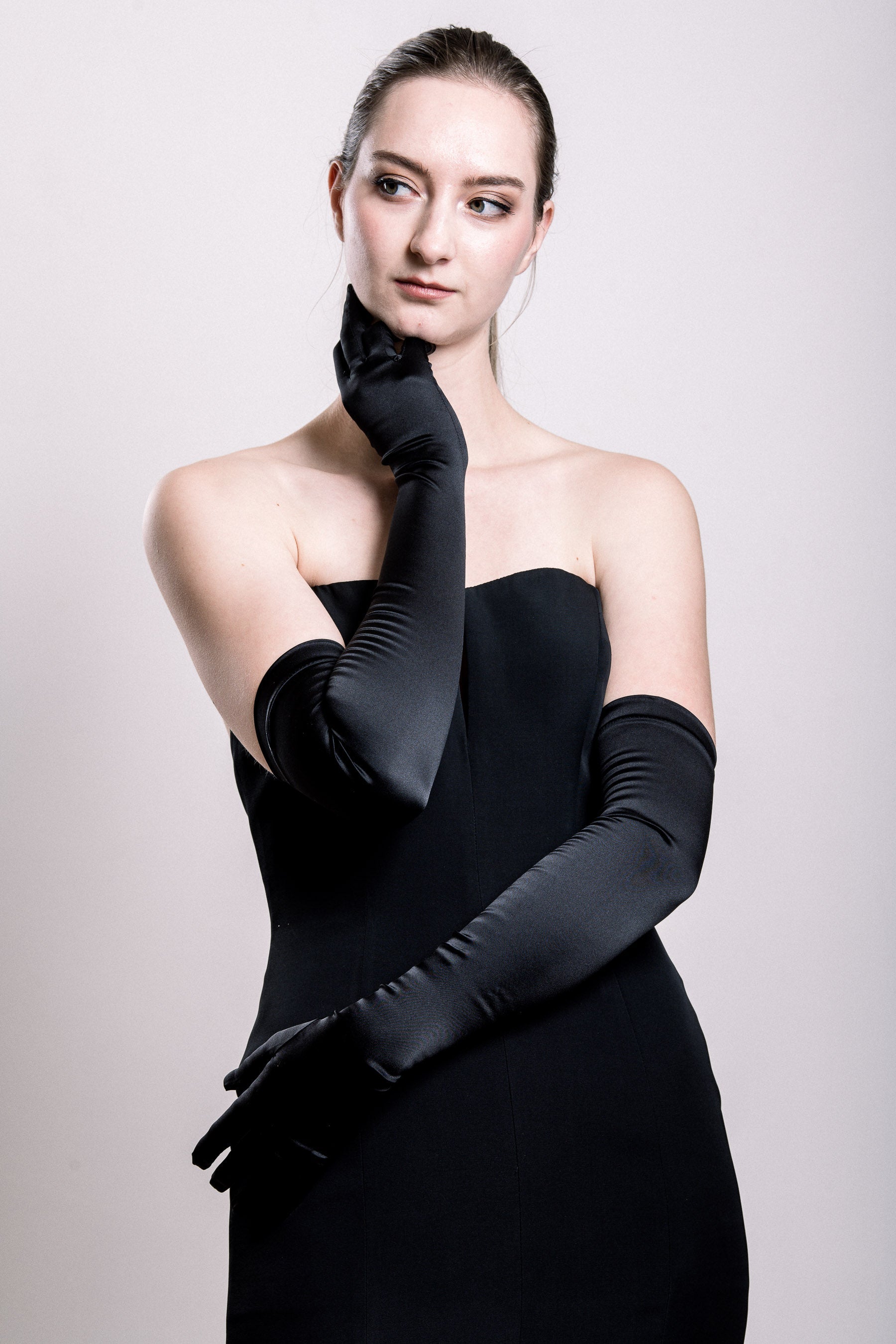 Silk Opera Gloves Black – Luly Yang