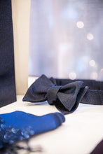 Load image into Gallery viewer, Blue Bow Tie