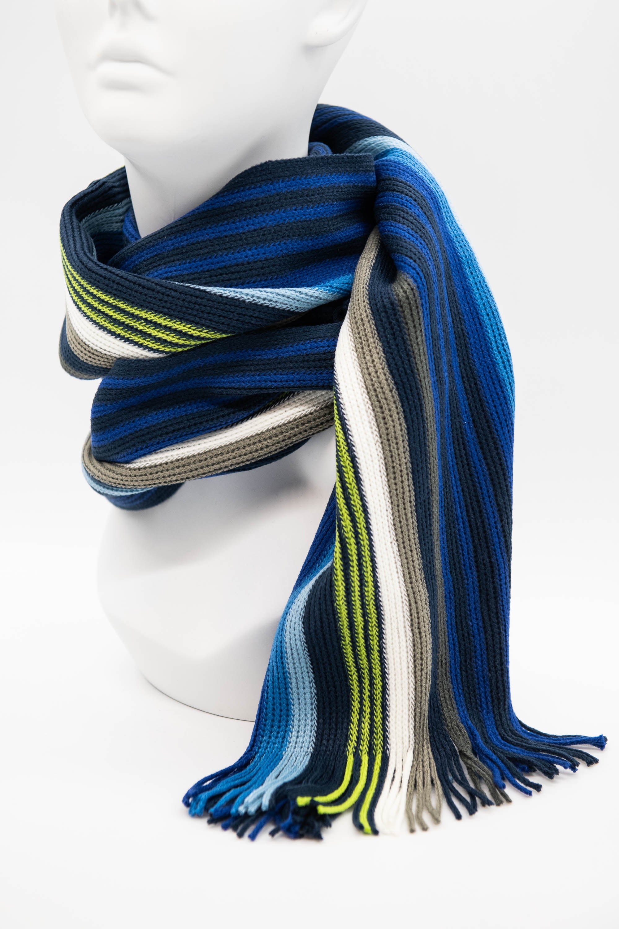 Aero Winter Scarf – Luly Yang Couture