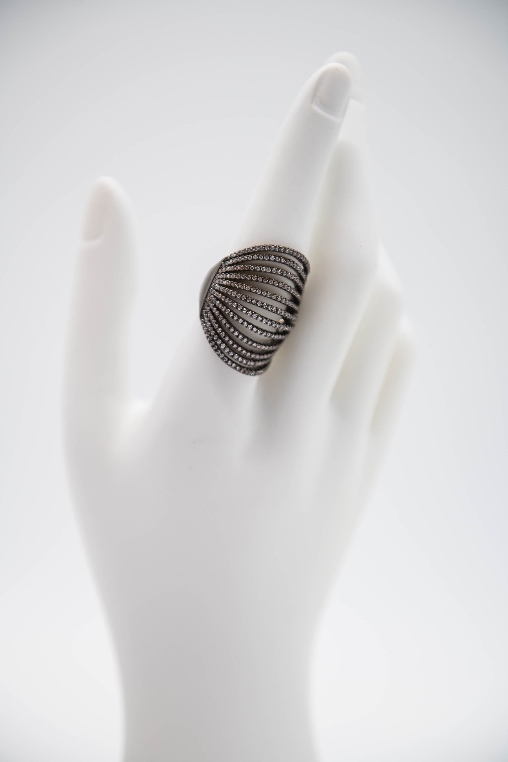 Multi-banded Statement Ring