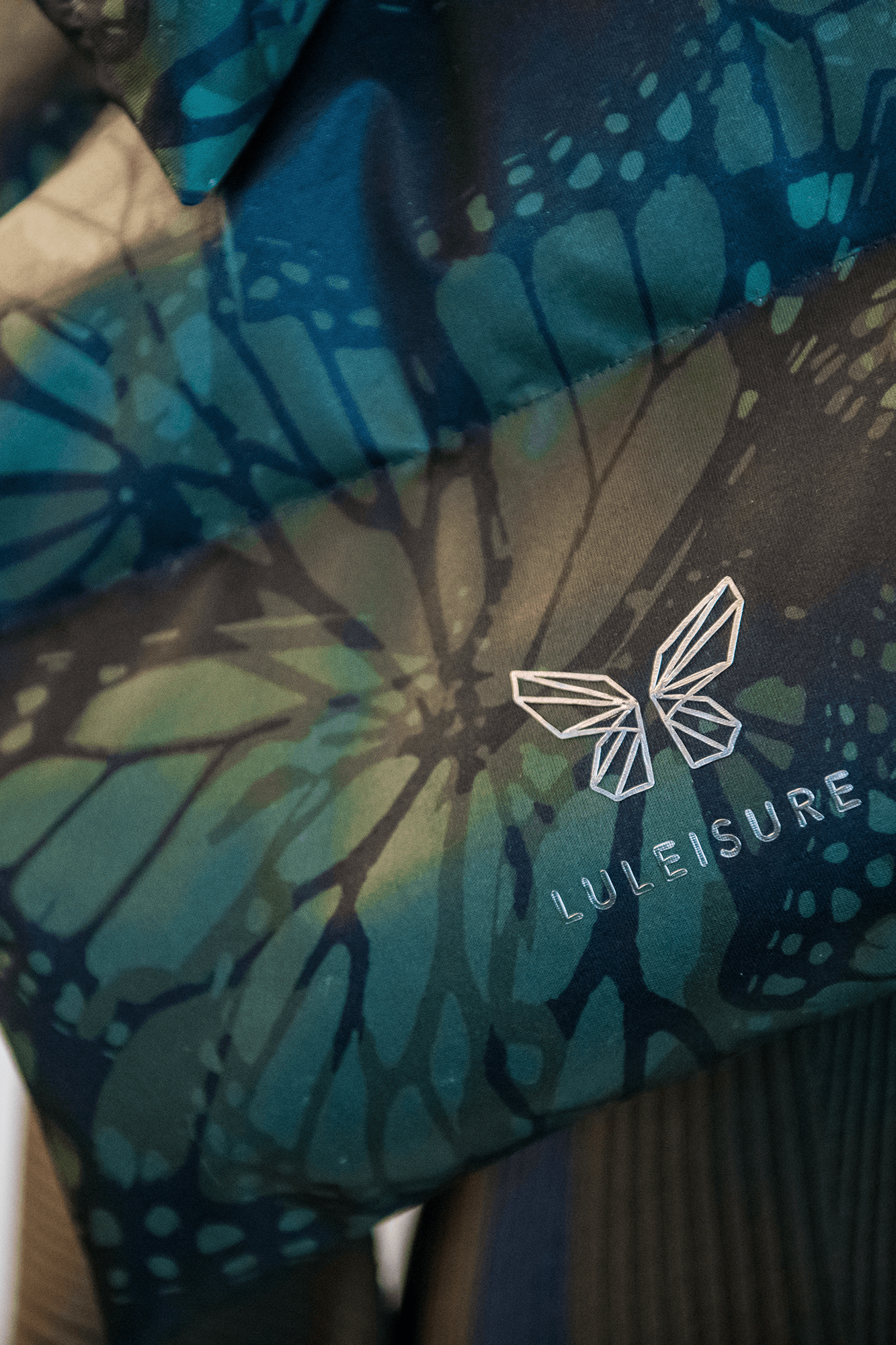 Signature Monarch Goose Down Puffer Scarf - Olivine