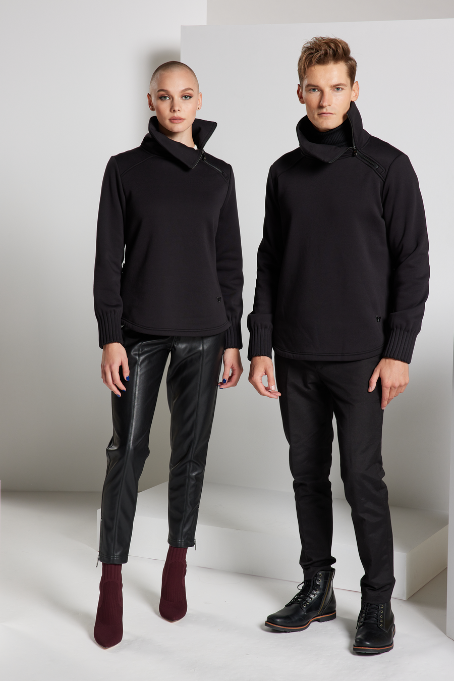 At Ease Pullover - Black