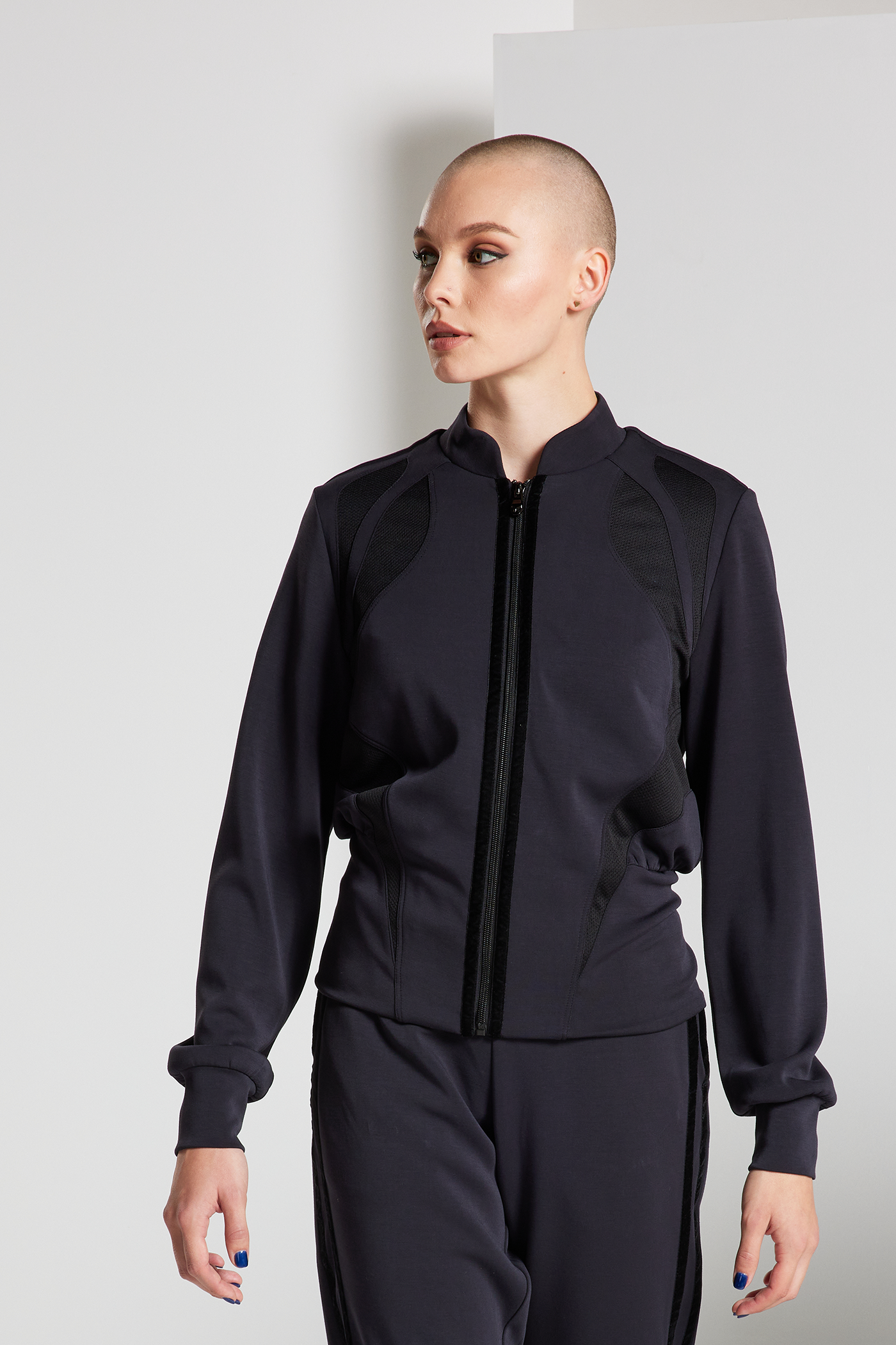 Everywhere Zip Up Jacket - Black