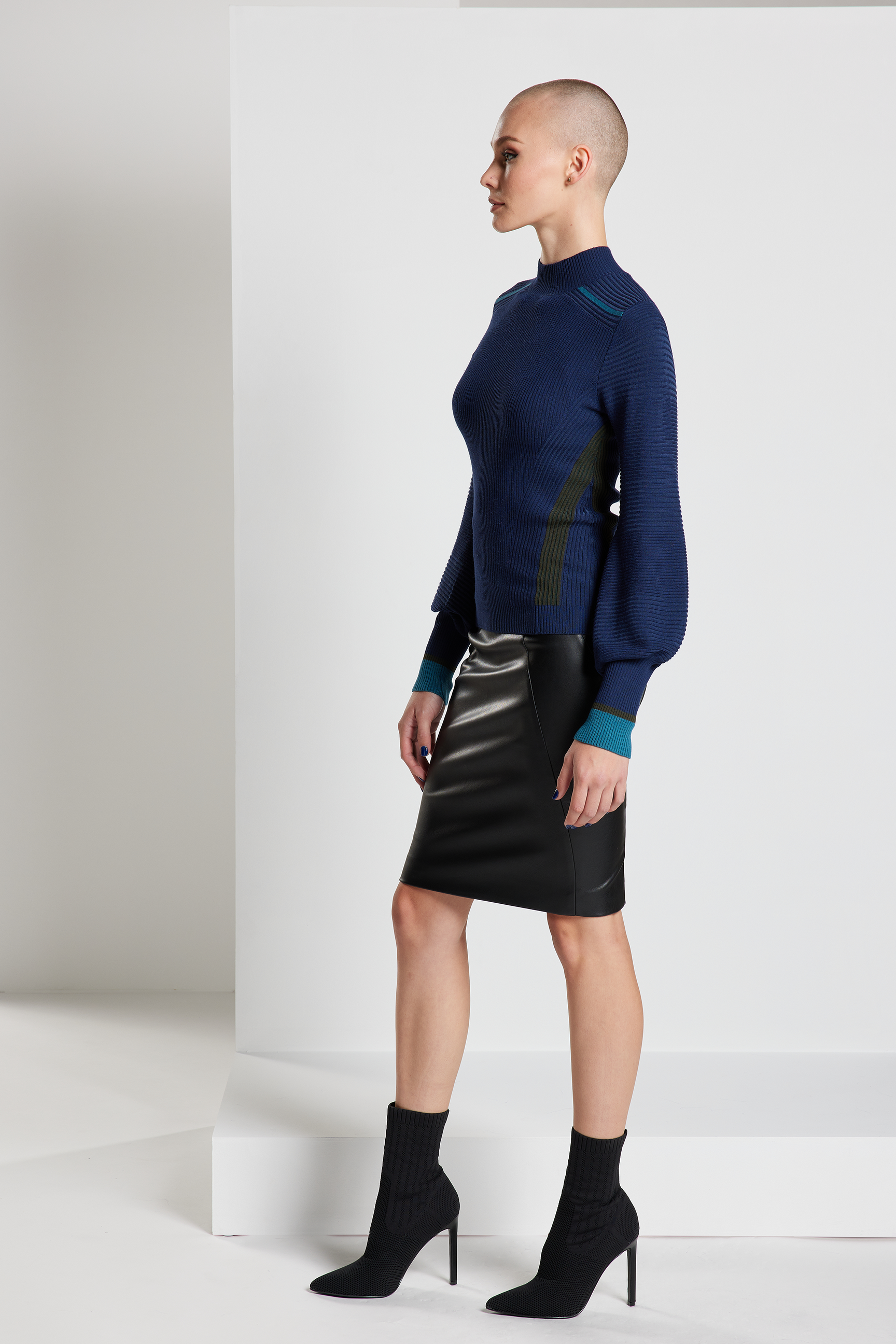 Pathway Ribbed Sweater - Navy