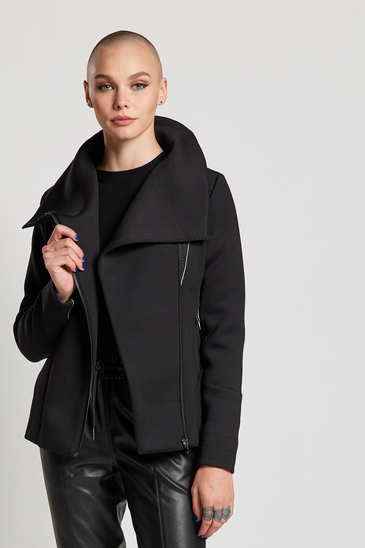 Zoom Bonded Knit Jacket - Black