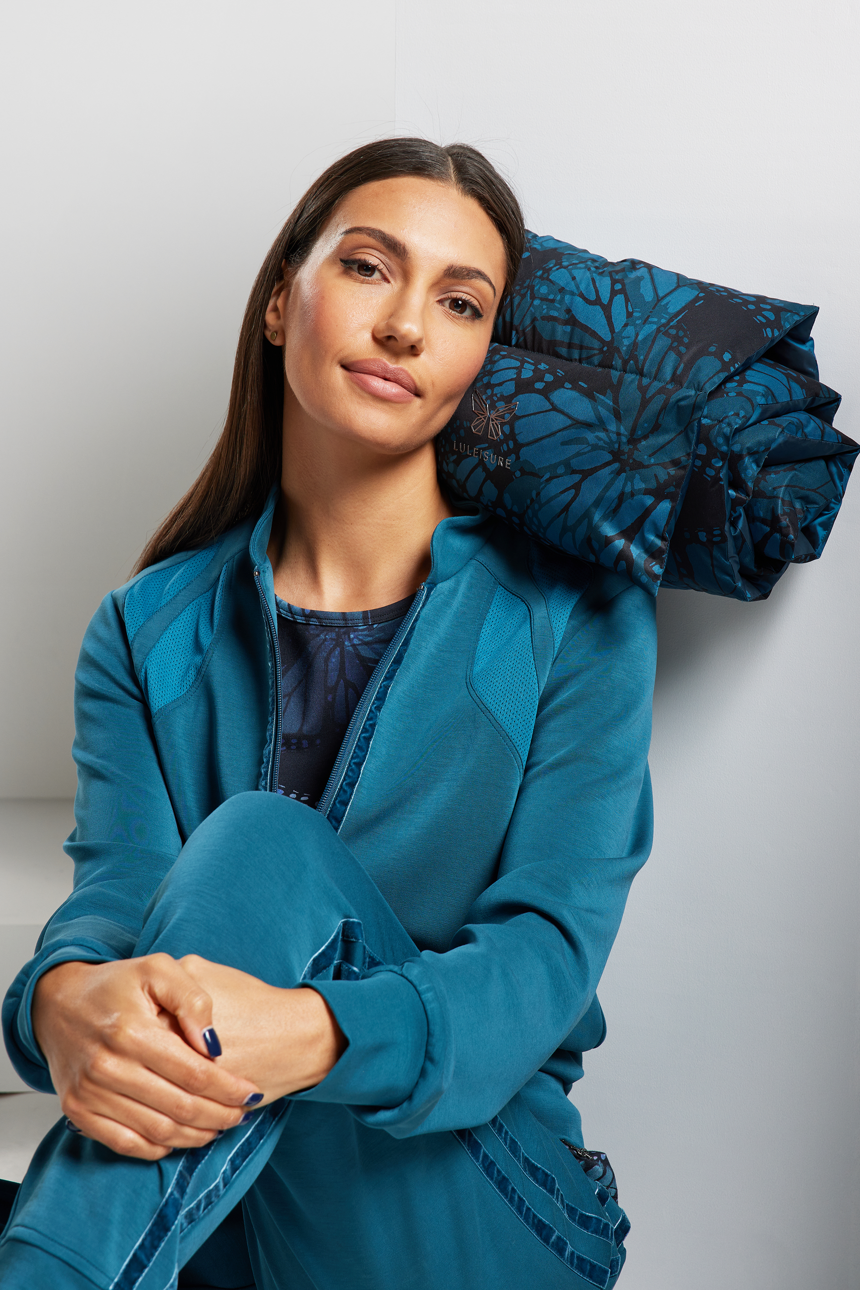 Signature Monarch Goose Down Puffer Scarf - Blue