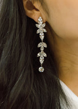 Load image into Gallery viewer, Adia Earrings